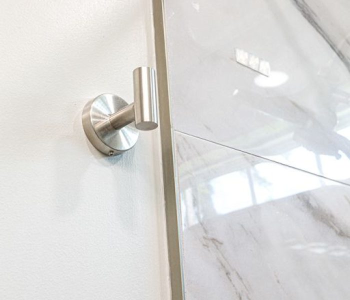 arranlakes-glass-hardware-BaD_do_1